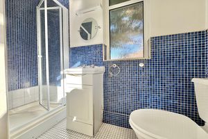 En Suite- click for photo gallery